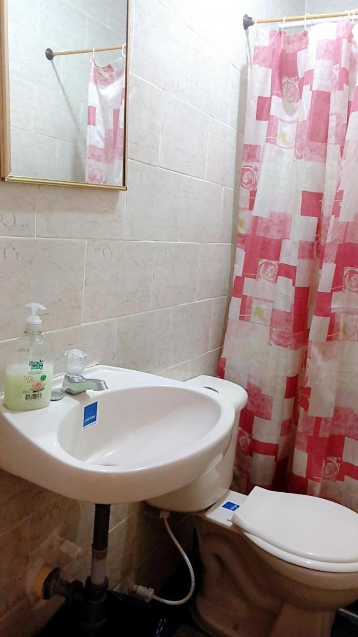 Casa Amarilla Hostel - カリ エクステリア 写真